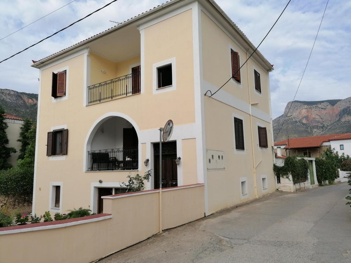 Apartment Theodoros Leonidio Exterior photo