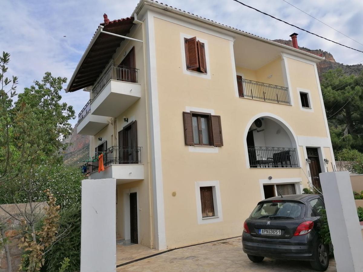 Apartment Theodoros Leonidio Exterior photo